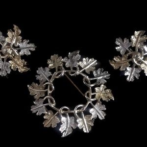 Vintage 2 tone leaf Brooch and clip on earring set